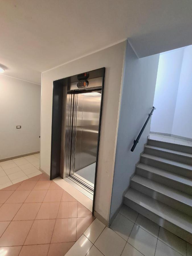 Milano Santa Giulia Business Apartment - Olimpiadi 26 Eksteriør billede